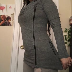 Zip-up Long Sleeve Shirt